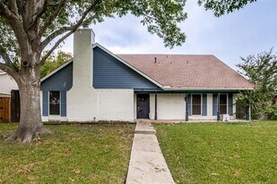717 Torrance Dr in Garland, TX - Building Photo
