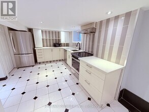 35 Florence Crescent in Toronto, ON - Building Photo - Building Photo