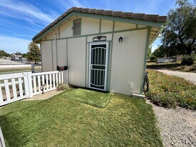 33145 Jane Ct in Wildomar, CA - Building Photo