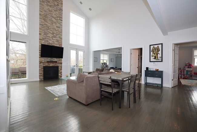 53 Brandeis Rd in Newton, MA - Building Photo - Building Photo