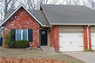 3202 Cardinal Creek Cir in Bentonville, AR - Foto de edificio - Building Photo