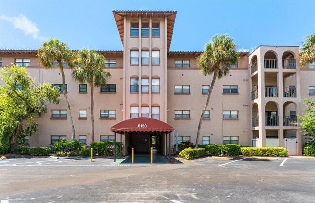 property at 6150 Gulfport Blvd S