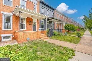 1702 E 32nd St in Baltimore, MD - Building Photo