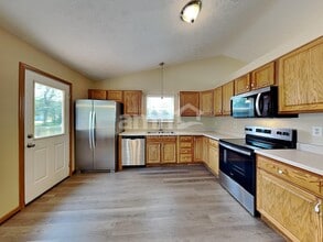 468 McPherson Dr in Blacklick, OH - Building Photo - Building Photo
