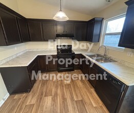 8605 W 15th St N in Wichita, KS - Building Photo - Building Photo