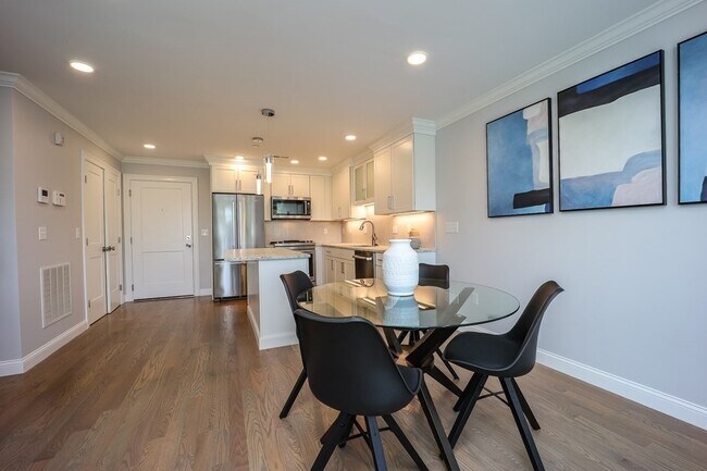 1400 Centre St in Boston, MA - Building Photo - Building Photo