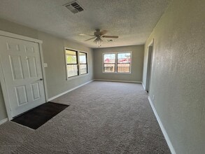 810 23rd St N in Texas City, TX - Building Photo - Building Photo