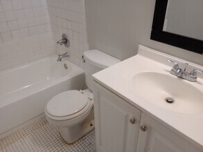 1225 Kennedy Rd in Daytona Beach, FL - Building Photo - Building Photo