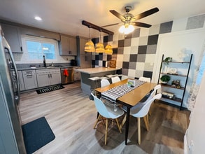17201 Santa Rita St in Fountain Valley, CA - Building Photo - Building Photo