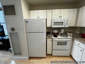 40 Boylston St, Unit 306 in Boston, MA - Building Photo - Building Photo