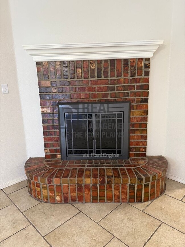 1004 Pikes Peak Dr in Amarillo, TX - Building Photo - Building Photo