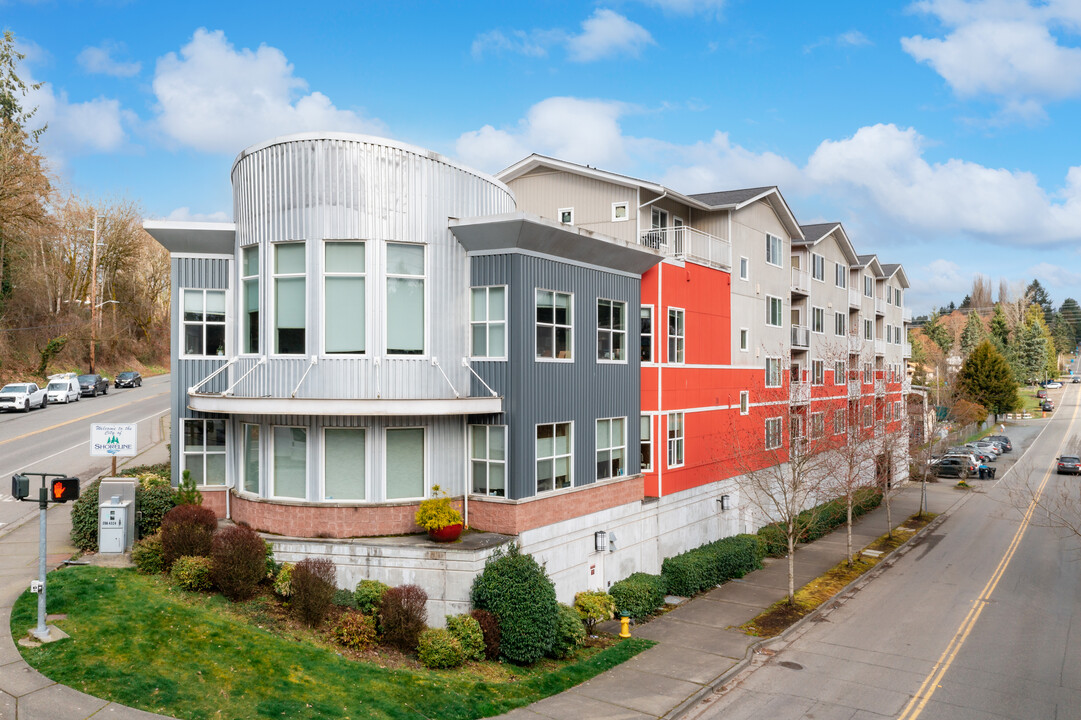 Ballinger Gateway in Shoreline, WA - Foto de edificio