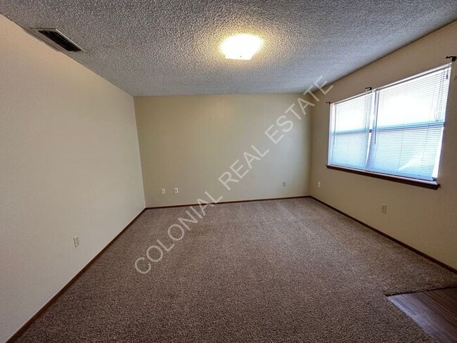 2121 Gladstone St in Clovis, NM - Building Photo - Building Photo