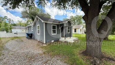 519 E Gandy St in Denison, TX - Building Photo - Building Photo