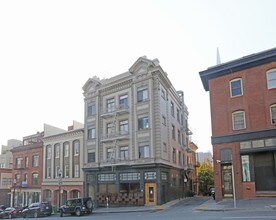373-377 Broadway St in San Francisco, CA - Building Photo - Building Photo