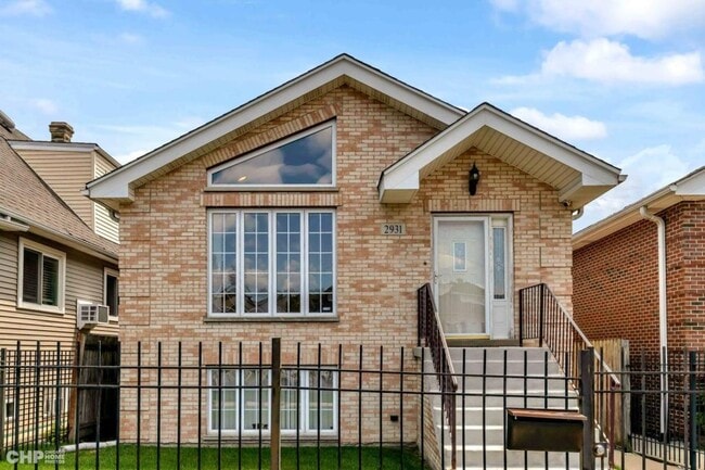 property at 2931 N Rutherford Ave