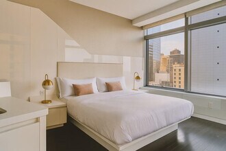 76 Trinity Pl in New York, NY - Building Photo - Building Photo