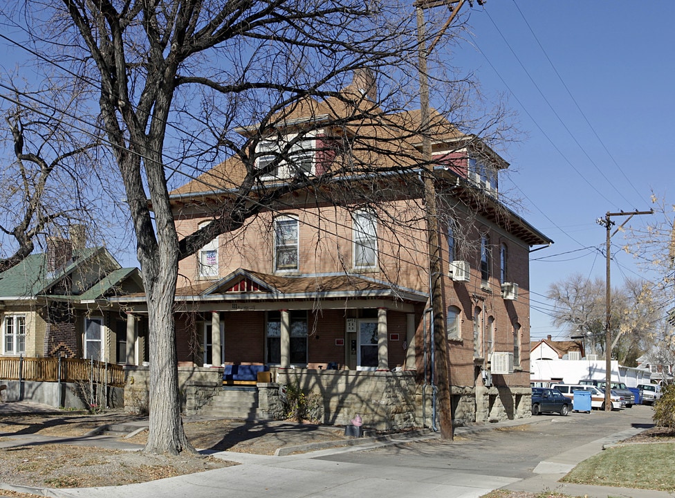 111 W 11th St in Pueblo, CO - Building Photo