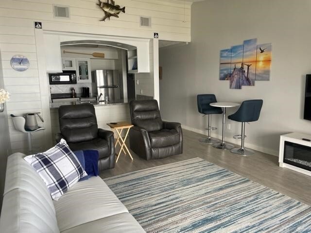 property at 801 River Rd