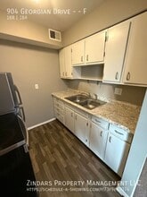 904 Georgian Dr in Danville, IL - Foto de edificio - Building Photo