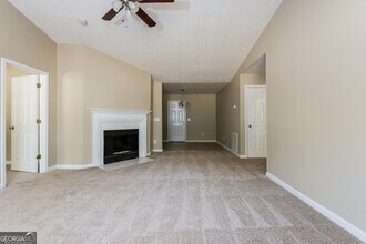 7975 Trinity Park Dr in Riverdale, GA - Building Photo - Building Photo