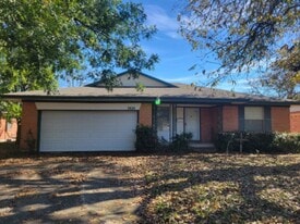 3820 Modlin St in Mesquite, TX - Building Photo