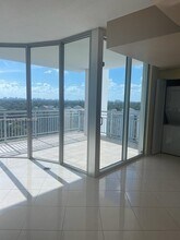 2021 SW 3rd Ave, Unit 1001 in Miami, FL - Foto de edificio - Building Photo