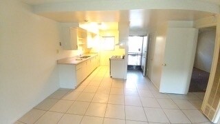 232-242 N Holly St in Orange, CA - Building Photo - Building Photo
