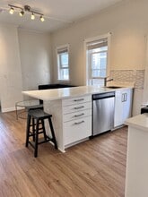 74 Lowell St in Somerville, MA - Foto de edificio - Building Photo