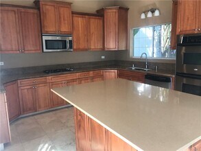 3951 Sunswept Dr in Los Angeles, CA - Building Photo - Building Photo