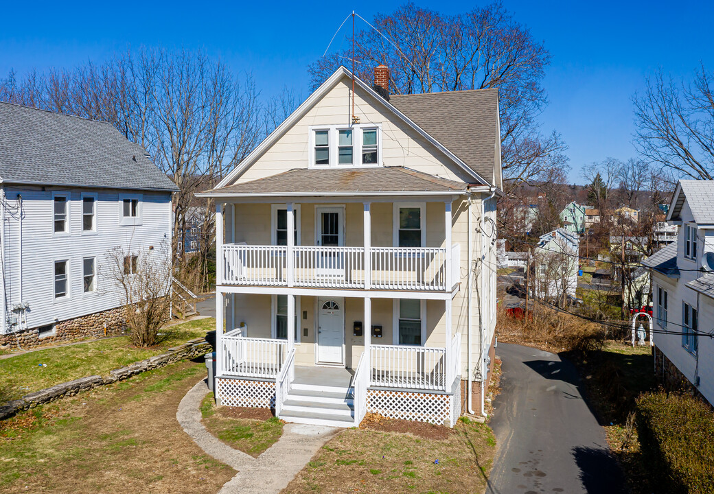 62 S Street Ext in Bristol, CT - Building Photo