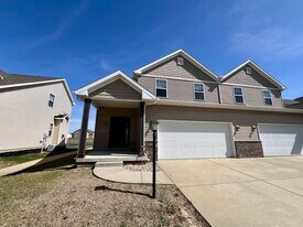 1320 Myrtle Beach Ave in Champaign, IL - Building Photo