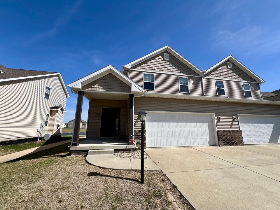 1320 Myrtle Beach Ave in Champaign, IL - Building Photo