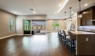 11080 Black Fire Opal Dr in Las Vegas, NV - Foto de edificio - Building Photo