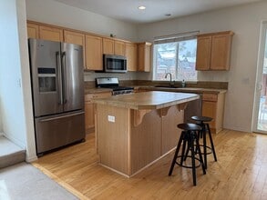 19430 Hollygrape St in Bend, OR - Building Photo - Building Photo