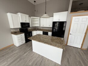 11615 Prospect Curve in Woodbury, MN - Building Photo - Building Photo