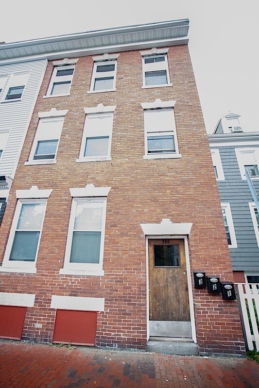 200 Harvard St, Unit #3 in Cambridge, MA - Building Photo - Building Photo