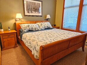 12082 E Big Cottonwood Cyn Rd in Salt Lake City, UT - Foto de edificio - Building Photo