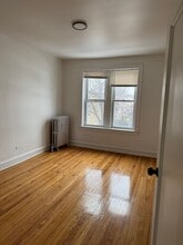 7348 S Dr Martin Luther King Jr Dr Chicago, IL 60619 in Chicago, IL - Foto de edificio - Building Photo