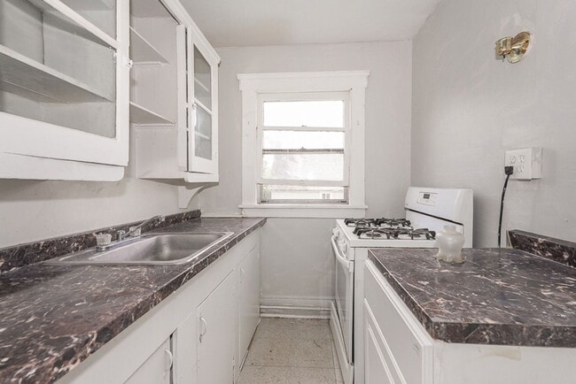 property at 3555 W 67th St