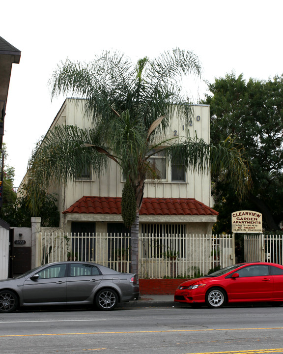 2120 E 7th St in Long Beach, CA - Building Photo