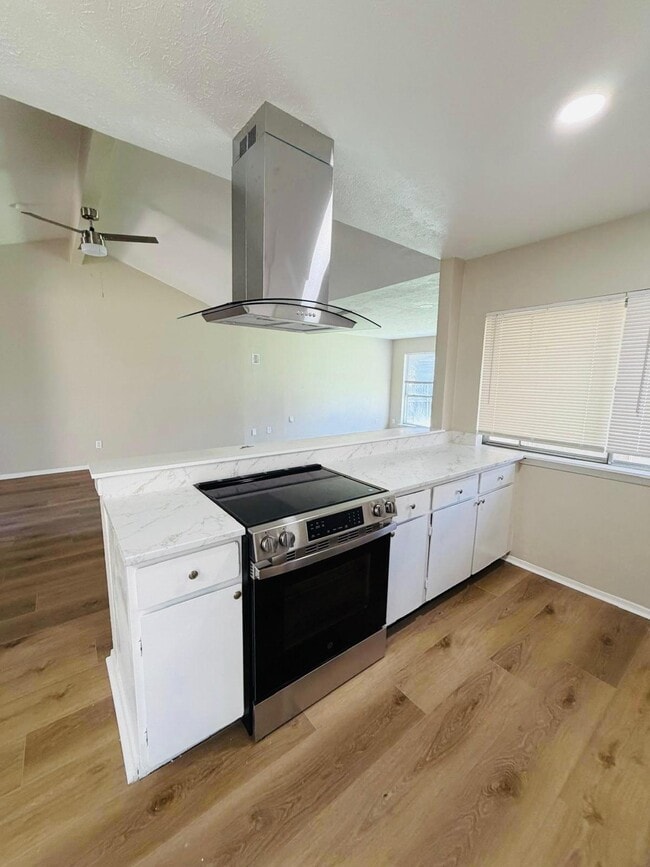 3304 Hanover Dr in Arlington, TX - Building Photo - Building Photo