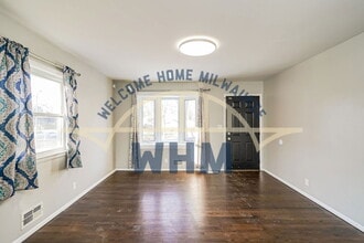 4725 W Wilbur Ave in Milwaukee, WI - Building Photo - Building Photo