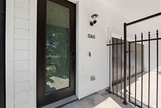 property at 3365 Daphne St