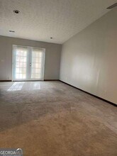 5435 Glen Haven Dr in Atlanta, GA - Building Photo - Building Photo