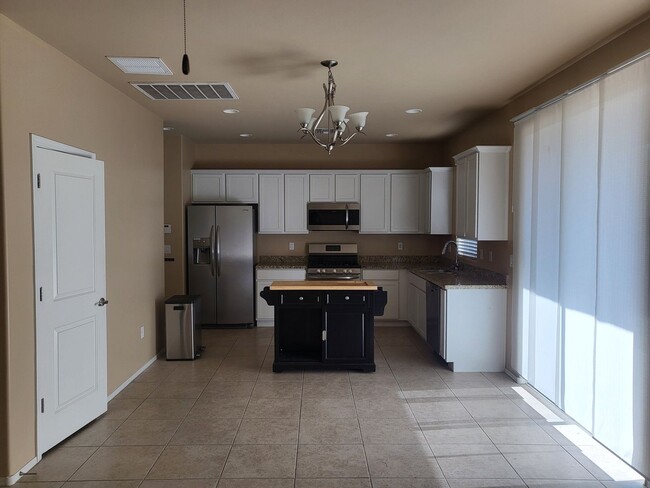 property at 2804 N Fair Oaks Ave