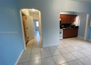 313 N Krome Ave in Homestead, FL - Building Photo - Building Photo