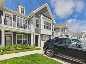 12105 Oxford Lndg Dr in Glen Allen, VA - Building Photo - Building Photo