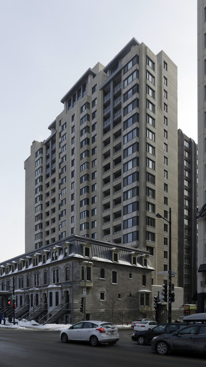 The Beaux-Arts in Montréal, QC - Building Photo