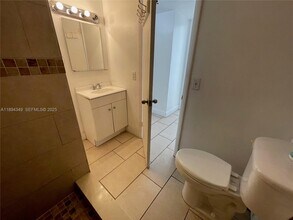 4721 NW 7th St in Miami, FL - Building Photo - Building Photo